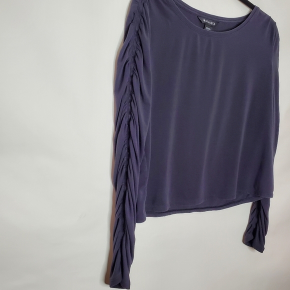Athleta All Around Ruched Top Size L Soft Black Stretch Lightweight Pullover - Picture 3 of 12